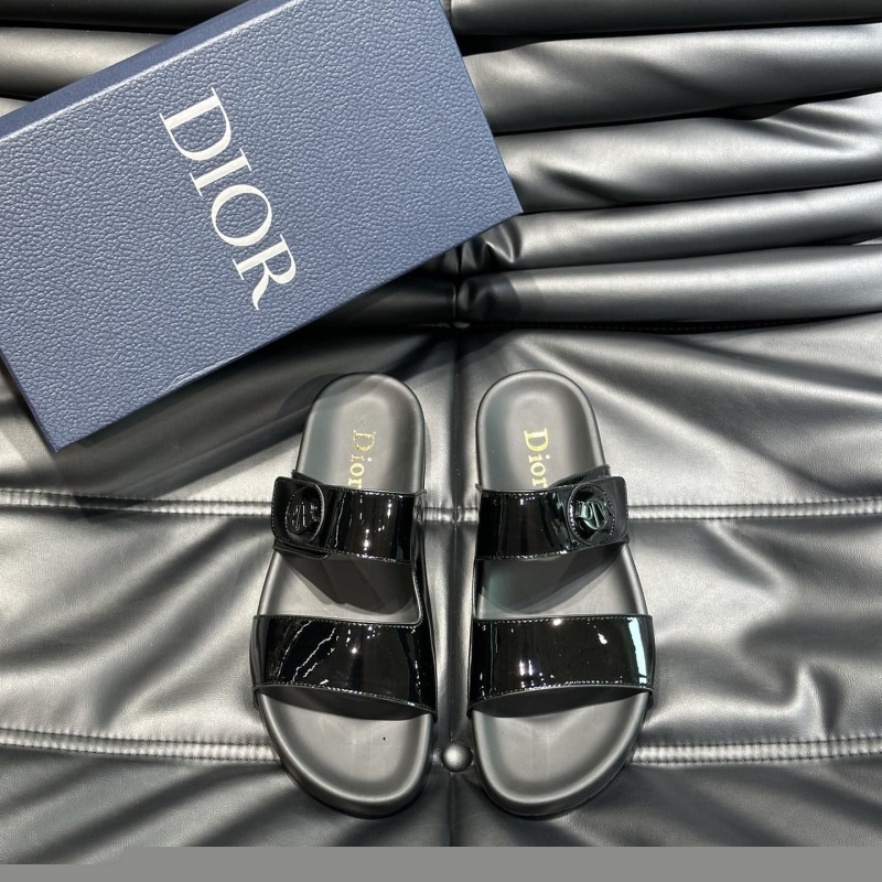 ch**an D*or slippers